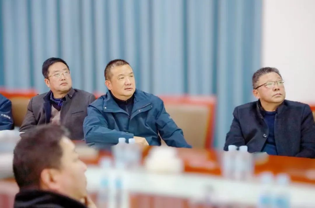 大禹電氣2025年經(jīng)營(yíng)目標(biāo)責(zé)任狀簽約儀式成功舉行